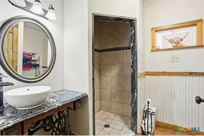 340 Rio Oak, Pipe Creek, TX 78063 - Photo 14