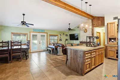 340 Rio Oak, Pipe Creek, TX 78063 - Photo 10