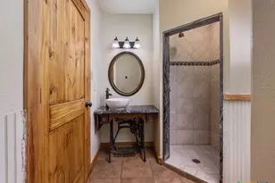 340 Rio Oak, Pipe Creek, TX 78063 - Photo 4