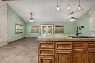 340 Rio Oak, Pipe Creek, TX 78063 - Photo 18