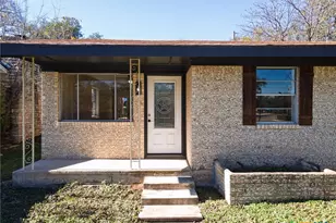 1502 S Main St, Lampasas, TX 76550 - Photo 4