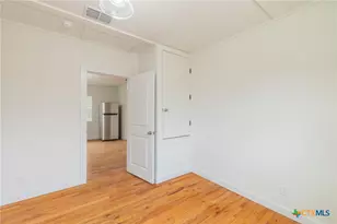 610 N Fair St, Gonzales, TX 78629 - Photo 10