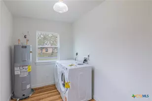 610 N Fair St, Gonzales, TX 78629 - Photo 14