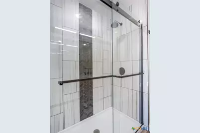 303 Cedarhill Drive, Marble Falls, TX 78654 - Photo 16