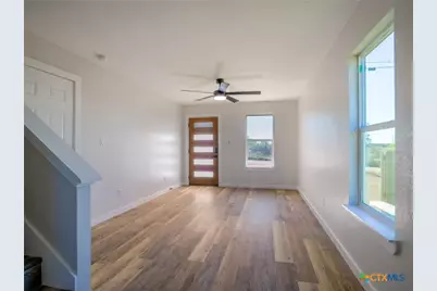 303 Cedarhill Drive, Marble Falls, TX 78654 - Photo 4