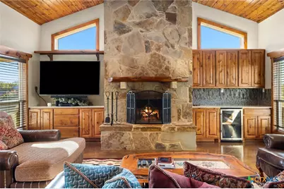 381 Schneider Road, Seguin, TX 78155 - Photo 4