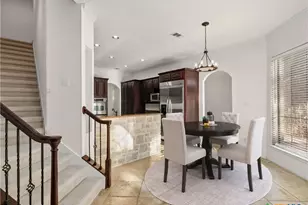 837 Lakeview Trail, Mcqueeney, TX 78123 - Photo 4