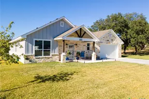 1610 Badger Ln, Lampasas, TX 76550 - Photo 2