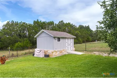 1610 Badger Lane, Lampasas, TX 76550 - Photo 32