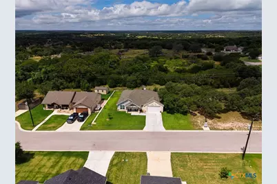 1610 Badger Lane, Lampasas, TX 76550 - Photo 38
