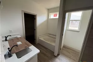 1301 Rylee Ln, Salado, TX 76571 - Photo 12