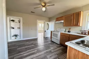 1316 N Olive St, Seguin, TX 78155 - Photo 6