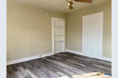 1316 N Olive Street, Seguin, TX 78155 - Photo 16