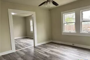 1316 N Olive St, Seguin, TX 78155 - Photo 10