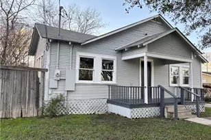 1316 N Olive St, Seguin, TX 78155 - Photo 34