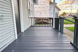 1316 N Olive St, Seguin, TX 78155 - Photo 2