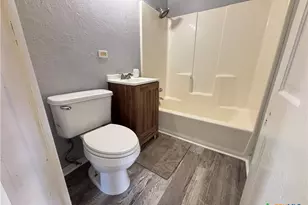 1316 N Olive St, Seguin, TX 78155 - Photo 28