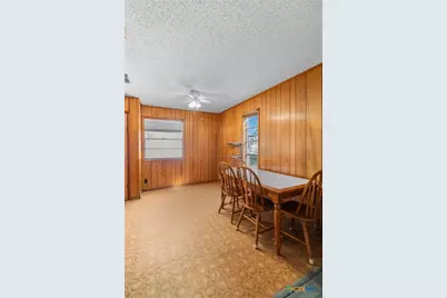 614 Sarah Street, Edna, TX 77957 - Photo 8