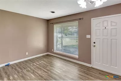 919 Eden Roc Street, Victoria, TX 77904 - Photo 4