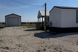 281 County Rd 251, Matagorda, TX 77414 - Photo 2