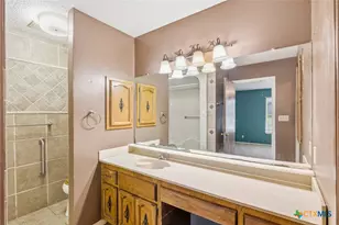 105 Chesapeake Ave, Victoria, TX 77904 - Photo 18