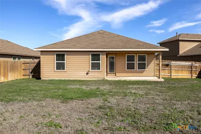 313 Northshore Trail, New Braunfels, TX 78130 - Photo 16