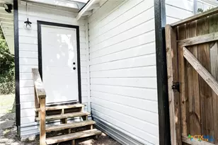 1004 E Buena Vista Ave, Victoria, TX 77901 - Photo 18