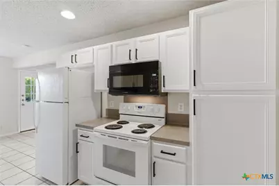 115 Crest Drive Drive, San Marcos, TX 78666 - Photo 6