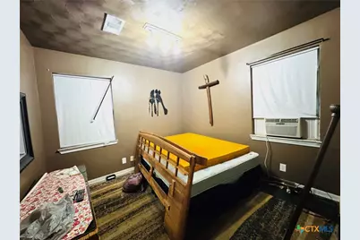 2126 Brookshire, Arlington, TX 76010 - Photo 8