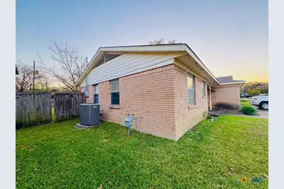 2126 Brookshire, Arlington, TX 76010 - Photo 14