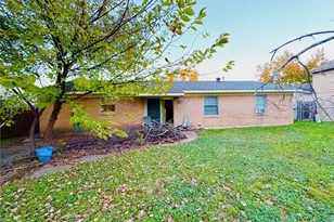 2126 Brookshire, Arlington, TX 76010 - Photo 16