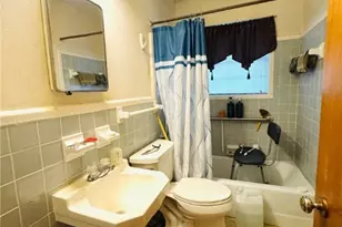 2126 Brookshire, Arlington, TX 76010 - Photo 4