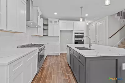 8500 Red Bottle Brush Road, Lago Vista, TX 78645 - Photo 18