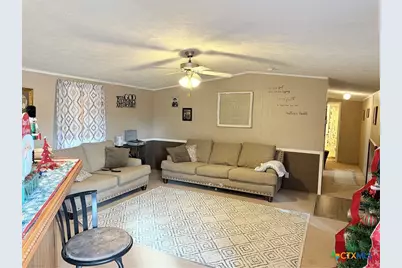 107 Dallas Street, Goliad, TX 77963 - Photo 16