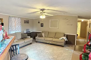 107 Dallas St, Goliad, TX 77963 - Photo 16