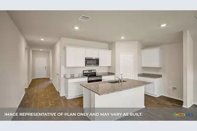 1013 Village Run, Seguin, TX 78155 - Photo 10