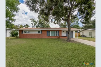 1003 Fern Lane, Victoria, TX 77904 - Photo 1