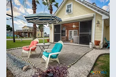 112 Wedig Street, Port Lavaca, TX 77979 - Photo 4