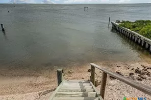 112 Wedig St, Port Lavaca, TX 77979 - Photo 30