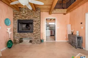 112 Wedig St, Port Lavaca, TX 77979 - Photo 10