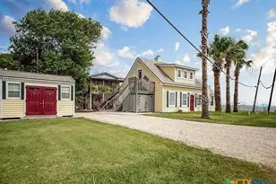 112 Wedig St, Port Lavaca, TX 77979 - Photo 32