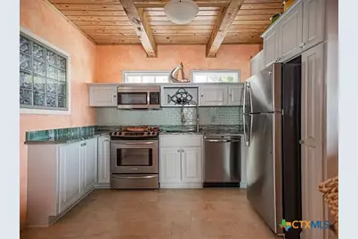 112 Wedig Street, Port Lavaca, TX 77979 - Photo 12