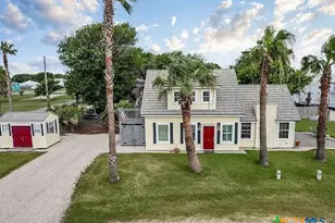 112 Wedig St, Port Lavaca, TX 77979 - Photo 1