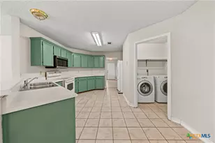 513 Bond St, Copperas Cove, TX 76522 - Photo 8