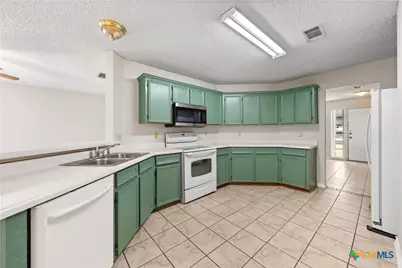 513 Bond Street, Copperas Cove, TX 76522 - Photo 4