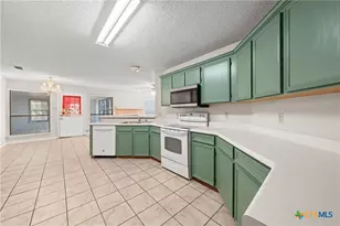 513 Bond St, Copperas Cove, TX 76522 - Photo 10