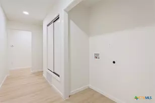 1029 N 45th St, Waco, TX 76710 - Photo 18