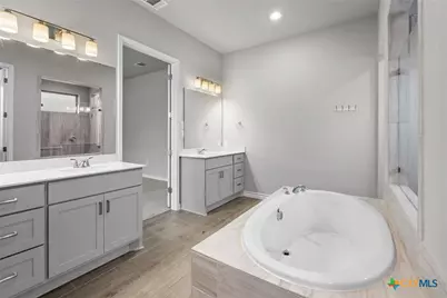 3129 Coral Way, Seguin, TX 78155 - Photo 38