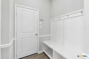 3129 Coral Way, Seguin, TX 78155 - Photo 8