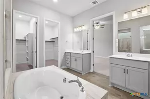 3129 Coral Way, Seguin, TX 78155 - Photo 34